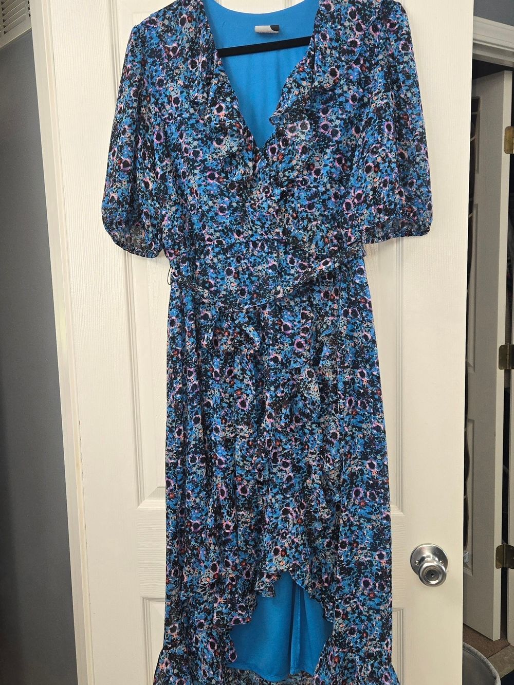 Maison Tara Blue Floral High-Low Wrap Dress Size Large
